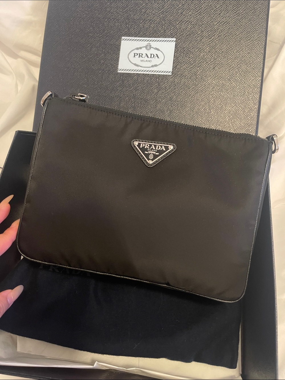 Authentic Prada Black Re-Nylon and Saffiano leather shoulder bag - Picture 7 of 11
